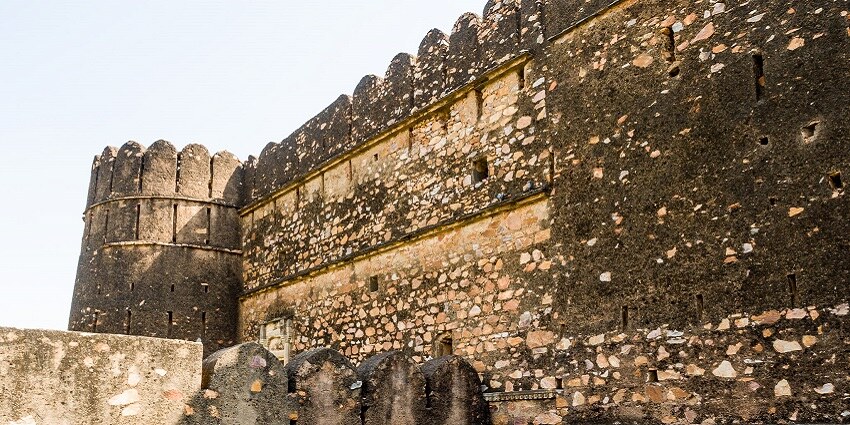 7 Alwar Forts: Unveil The Historical Heritage Of Punjab - TripXL