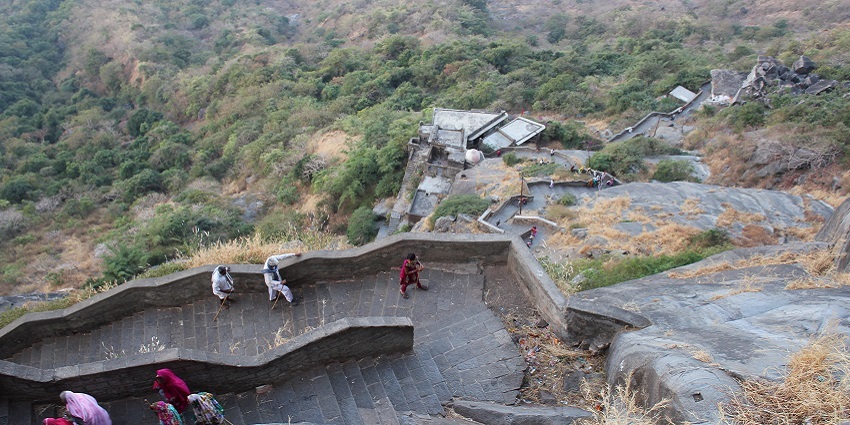 Girnar Wildlife Sanctuary: Explore Gujarat's Wilderness - TripXL