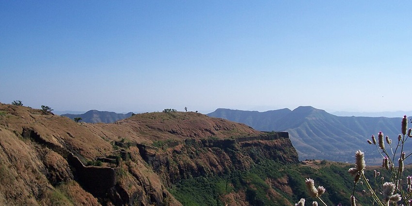 Chandan Fort: Your Complete Guide To This Scenic Landmark - TripXL