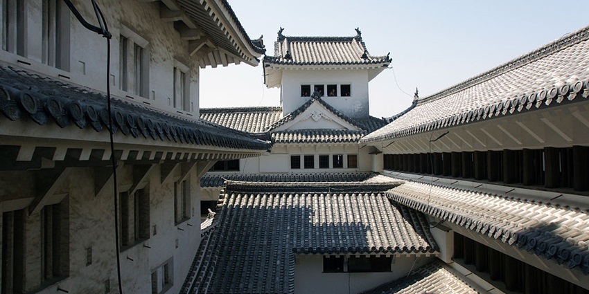 10 Haunted Places In Japan Ghost Stories Eerie Locations Tripxl